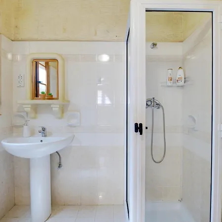 Haven With Private Pool And Sea Views Ghajn Melel