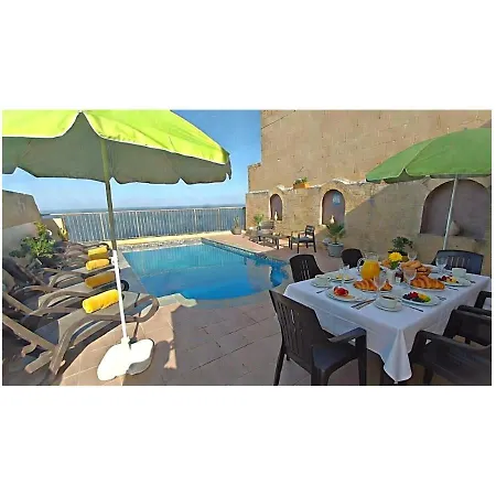 Haven With Private Pool And Sea Views Vakantiehuis *