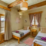 Dom wakacyjny Haven With Private Pool And Sea Views Ghajn Melel