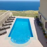 Haven With Private Pool And Sea Views * Għajn Melel