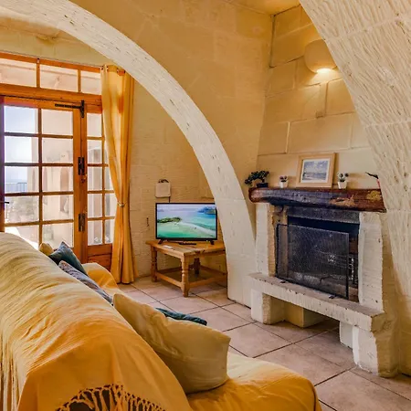 Haven With Private Pool And Sea Views * Għajn Melel