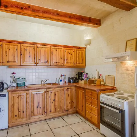 Haven With Private Pool And Sea Views Tatil Evi Ghajn Melel