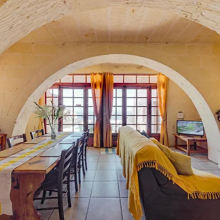 Haven With Private Pool And Sea Views