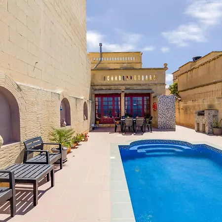 Haven With Private Pool And Sea Views Għajn Melel