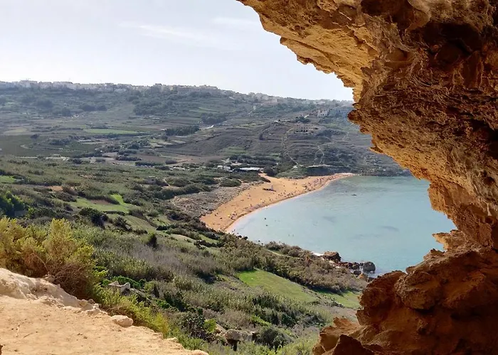 Haven With Private Pool And Sea Views Vakantiehuis *