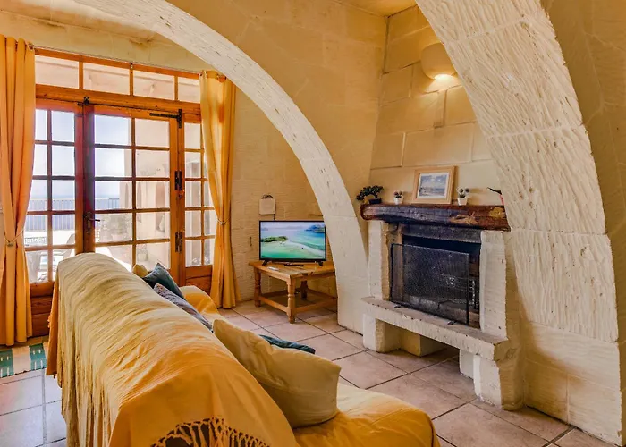 Haven With Private Pool And Sea Views * Ghajn Melel