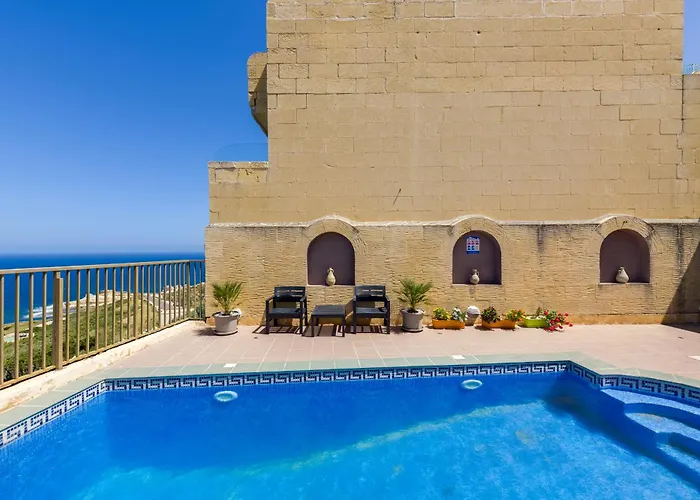 Vakantiehuis Haven With Private Pool And Sea Views Ghajn Melel