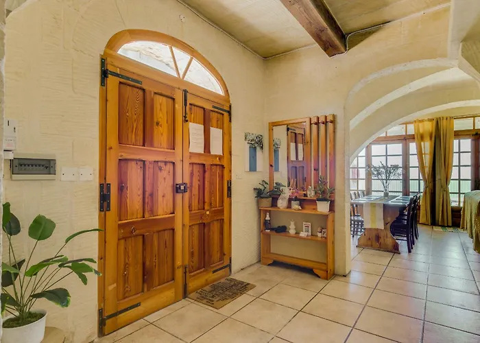 Haven With Private Pool And Sea Views