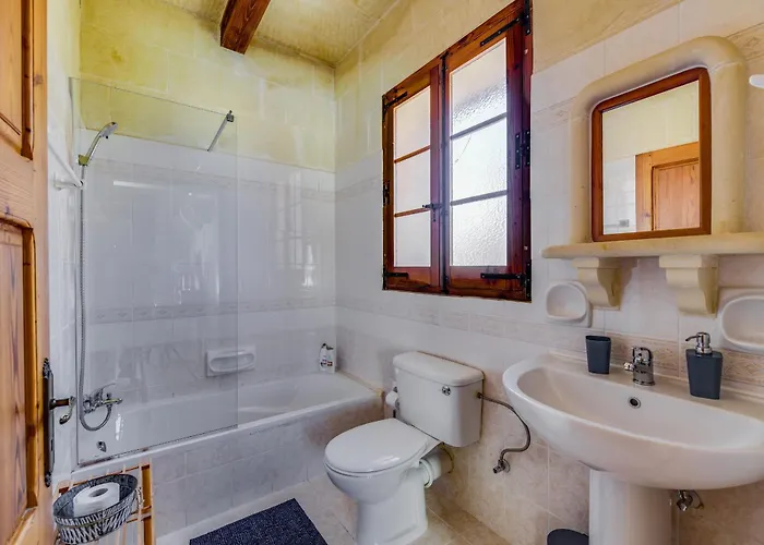 Haven With Private Pool And Sea Views * Ghajn Melel