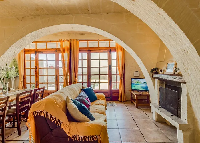 Haven With Private Pool And Sea Views